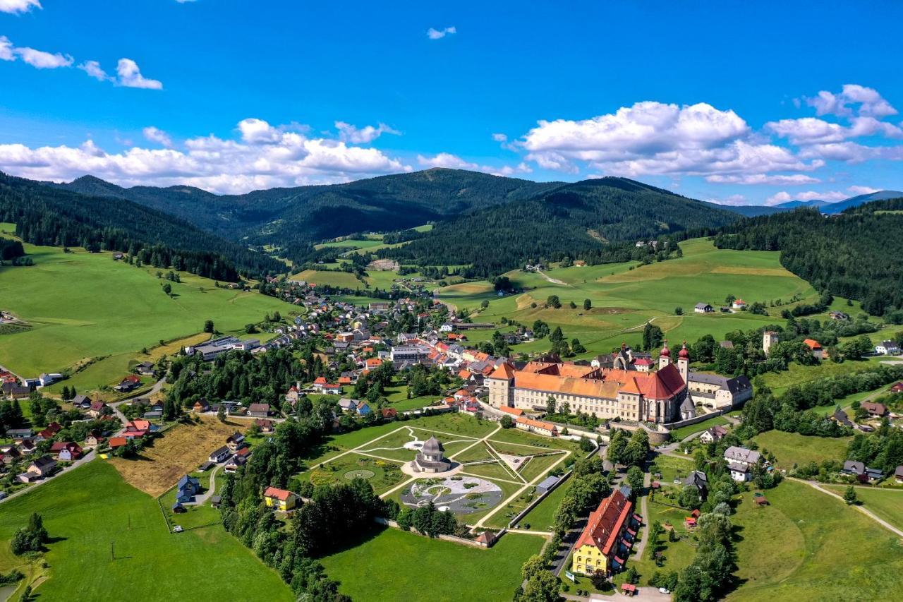 Ferienwohnung Stiftsgartenblick Sankt Lambrecht Exteriör bild